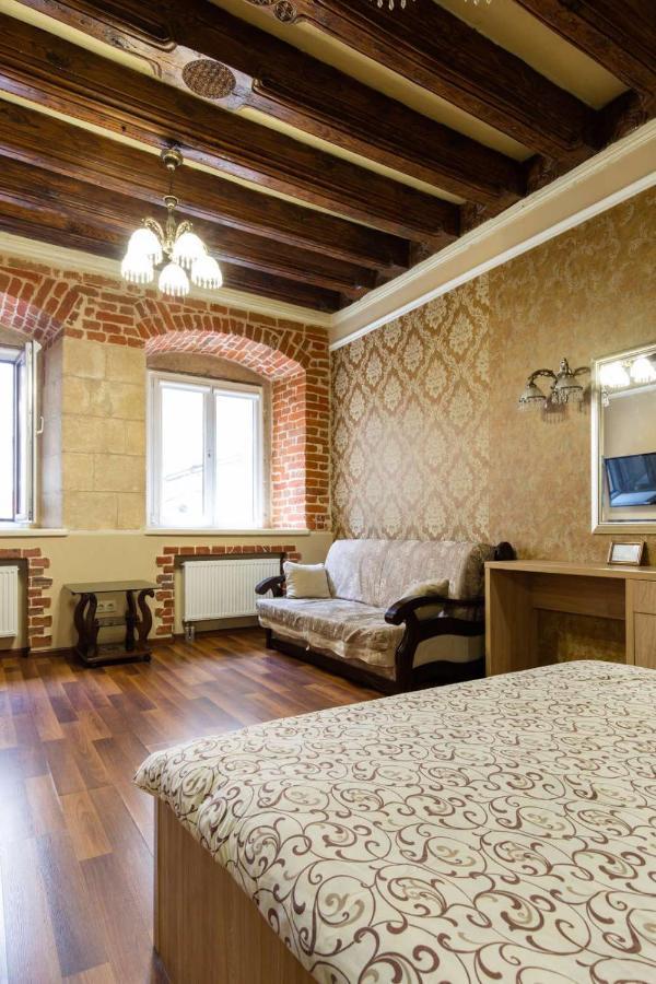 Spirit Of Old Lviv Apartment Main Square Exterior photo